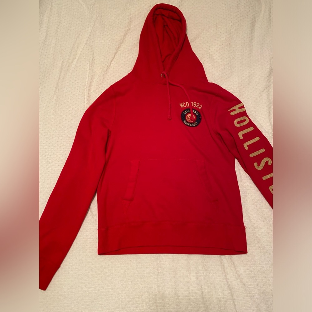 Men’s Red Beach & Surf Hollister hoodie